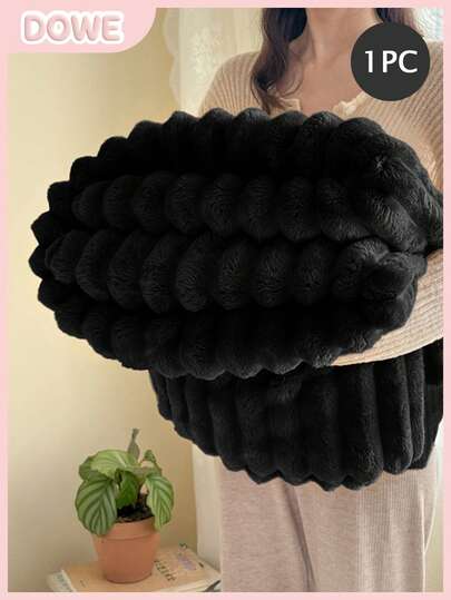 1pc Luxury Reversible Faux Fur Blanket - Cozy Striped Flannel, Soft & Warm, Suitable For Napping, Office, Camping, Sofa Etc. - Multipurpose Polyester Bedspread, Perfect Christmas Gift, Medium Thickness, All Season, Dimensions 200*230cm