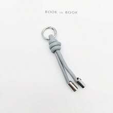 1pc New Fashionable Keychain Pendant, Simple And Creative Leather Keychain Pendant