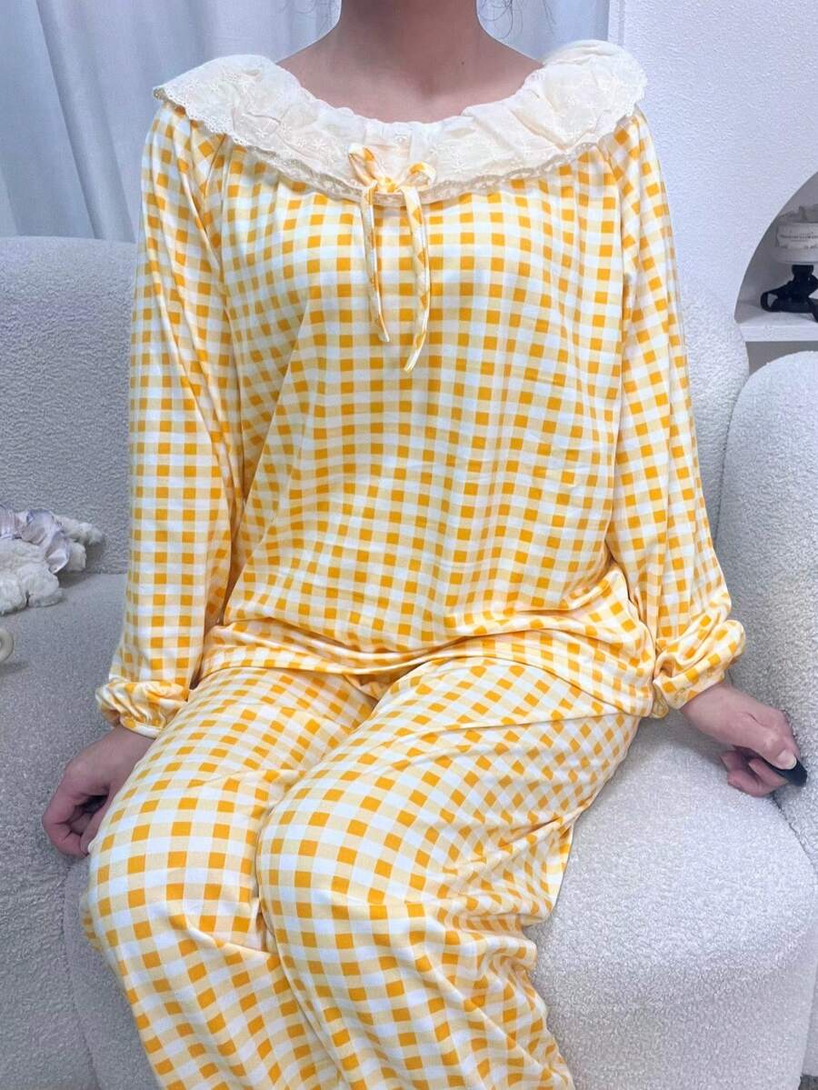 女士两件套睡衣，格子印花T恤上衣和格子印花七分裤，舒适休闲睡衣，适合春、秋、冬季穿着。 - 黃色 - 查看 1