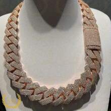 This Is A High-Quality Cuban Chain Made Of Premium Copper Material And Inlaid With Colorless, With A Width Of 24 Millimeters And A Thickness Of 4 Lines.It Features Colorless Stones, Available In Lengths From 16 To 26inch Inches,, Men's Fashion Accessory, Statement Necklace Alternative, Men's Chain Necklace, Studded Chain, Bold Link Jewelry, Minimalist Chain Design, Durable Metal Chain, Solid Construction Chain, Men's Jewelry Lovers - 16毫米 - 查看 1