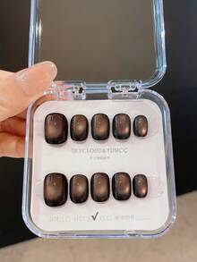 10片手工制作黑色美甲贴片，情人节美甲，新年美甲，美甲用品，按压式美甲贴片，秋冬美甲，椭圆形美甲，秋季美甲，按压式美甲贴片，短款按压式美甲贴片，假指甲，短指甲，亚克力按压式美甲贴片，手工按压式美甲贴片，可拆卸可重复使用 - 黑色 - 查看 3