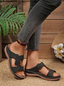 Plus Size Women Rhinestone Flower Flat Platform Slip-On Sandals, Thick Sole Open Toe Hollow Peep Toe Shoes - Black - View 10