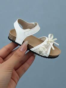 1 Pair White Lace Flower Bow Girls Sandals, Lace + Faux Leather Material, Non-Slip Flat Crossed Straps + Ankle Strap, Sweet Princess Style Summer, Popular Net Red Item, High Praise Rate, Fashion Design Soft Bottom, Comfortable Children Sandals, Holiday Gift - 白色 - 查看 3