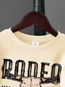 Camiseta infantil masculina de manga curta, gola redonda e estampa de letras. - Damasco - Ver 4