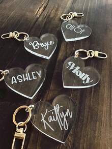1 pieza Llavero personalizado de acrílico con forma de corazón, llavero de corazón personalizado, llavero de nombre personalizado en oro, regalo del Día de San Valentín, regalo para pareja, llavero de nombre de acrílico personalizado, llavero de corazón de acrílico, llavero con nombre con forma de corazón, llavero con nombre grabado, regalo con nombre personalizado, regalo para maestros, amigos, familia, fiesta de boda, acrílico personalizado, regalo perfecto de San Valentín, multifuncional, armonía familiar, vida elegante, vida artística - Multicolor - Ver 5
