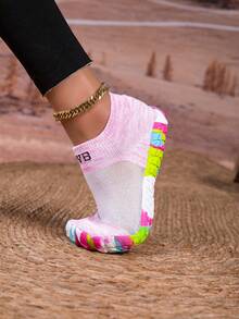 ZVB Barefoot-Friendly Water Shoes, Soft-Soled Women's Beach Shoes For Swimming, Diving, Fishing, Outdoor Quick-Drying Summer Sandals, Non-Slip & Breathable - White Pink - View 3