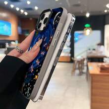 El mundo surrealista de : un sueño fantástico con diversas criaturas. Esta elegante funda rosa es compatible con los modelos  17, 16, 15, 14 Pro Max, 13, 12, 11, XR y XS Plus. Fabricada en silicona TPU, ofrece protección contra golpes y caídas, además de una sensación superior. Es un regalo ideal para familiares, amigos y seres queridos, y una opción perfecta para Año Nuevo. - Negro - Ver 6