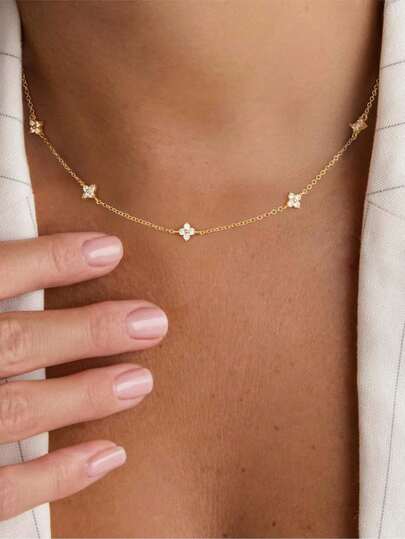 rundraw 1pc Rhinestone Clover Chain Necklace, Minimalist Zirconia Lucky Four-Leaf Clover O-Shape Clavicle Chain Necklace, Elegant & Versatile Accessory For Women And Girls
