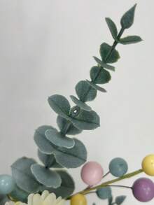 1 件人造复活节花环，内含复活节彩蛋、蛋糕和浆果；塑料花卉摆件，适合家居装饰和节日餐桌摆设。 - 彩色 - 查看 5