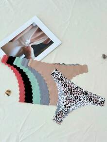 20-Piece Set. Mix Of Leopard Print & Solids. One-Piece, Ultra-Thin, Seamless Panties With Wavy Edges. Low-Rise, Quick-Dry, Breathable. Great For Dates, Indoor/Outdoor, Vacations. Pairs Well With Lingerie. Womenswear Thong Panties - 彩色 - 查看 7