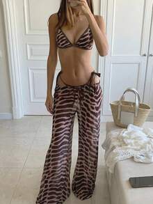 Conjunto de traje de baño de 3 piezas con pantalón acampanado de diseño asimétrico con estampado de leopardo, espalda descubierta y cintura ajustable con cordón "Lucky Girl 2026" - Multicolor - Ver 4