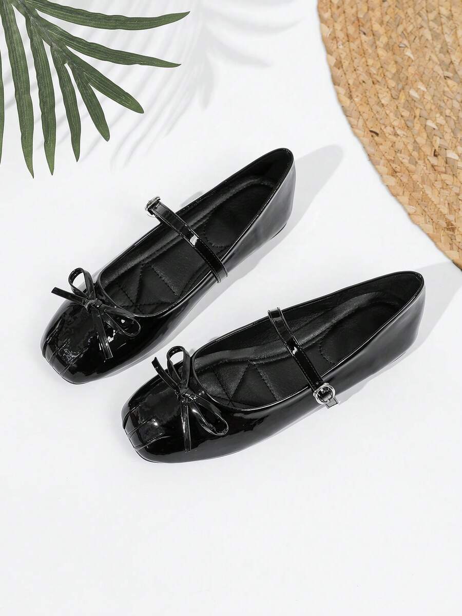 Giày Mary Jane cổ thấp kiểu vintage mới, giày quai ngang thoải mái, giày xếp ly dành cho nữ. - màu đen - Xem 1