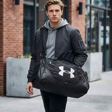 Under Armour UA Undeniable Duffle 3.0 MD 男女通用运动旅行包、斜挎包、户外健身行李包、单肩包 1300213-001 - 黑色 - 查看 2
