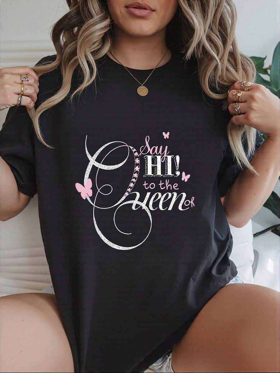 Camiseta casual mujer - Suave algodón para comodidad diaria - Diseño único "Say Hi to the Queen" elegante - Ideal para salidas, fiestas o uso diario - Disponible en tallas S, M, L, XL, XXL - Colores surtidos - Moda femenina - Últimos estilos - Negro - Ver 1