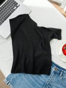 2026春夏女装黑色罗纹针织短袖上衣 - 优雅纯正蒙古风不对称露肩修身短款上衣 | 适合18-35岁女性，完美适用于情人节/白色情人节/复活节/母亲节/晚餐约会/街头休闲 - 黑色 - 查看 8
