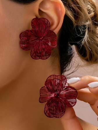 优雅几何喷绘红色镂空花朵耳钉，独特设计，女士珠宝礼物