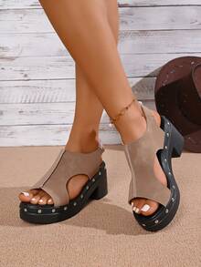 Women's Fashion Summer European And American Style Thick Sole Rivet Hook And Loop Roman Sandals - Camel - View 7