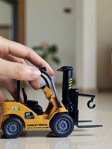 Children's Boys Engineering Truck Model, Friction Powered Construction Truck Toy, Transformable Foldable Transport Truck, Truck And Indoor Building Toy, Construction Vehicle Toy, Outdoor Children's Toy, Skid Steer Loader Toy, Boys Truck Toy, Beach Toy, Boys Toy, Toy Car, Gardening Toy, Monster Truck Toy, Boys Birthday Gift - Yellow Forklift - View 4