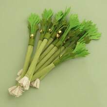 1pc Realistic Celery & Silvervine Cat Toy With Bell, Chew Toy For Pets