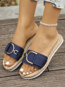 2026夏季新款时尚D字金属装饰舒适轻便仿麻绳底编织鞋底女士低跟平底凉鞋，软底单带露趾拖鞋，海军蓝凉鞋，海军蓝拖鞋，度假风夏季凉鞋，适合室内、室外、海滩、度假村，海军蓝鞋，大码女鞋，沙滩必备单品 - 藏蓝色 - 查看 6