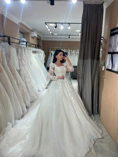 Elegant Classic Square Collar Lace Applique Long Sleeves A Line Tulle Formal Wedding Dress,Registry Office Dresses Engagement Bridal Gown,Evening Party Dress Birthday Party Dress Country Wedding,Romantic Church Ceremony Wedding Dress,Suitable For Wedding,Dating,Party,Singles' Party,Vacation,Formal Occasions,Dinner Dress,Prom Dress,Homecoming Dess,Cocktail Party,Wedding Guest Dress,Graduation