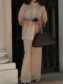 Look Polly 女士卡其色两件套，宽松版型，翻领半袖，袖口收紧，胸前口袋上衣搭配高腰飘逸长裤，轻盈透气，适合夏季休闲、通勤、度假、周末穿着，打造简约街头风，是衣橱必备的百搭单品。 - 卡其色 - 查看 8