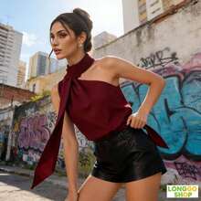 Made From Lightweight And Comfortable Linen, Perfect For The Brazilian Climate. The One-Shoulder Design With A Neck Tie Adds A Chic Touch Without Being Over The Top – Ideal For Combining Sophistication In The Office, And Also For Going Out With Friends After Work. It Easily Pairs With Trousers, Skirts Or Shorts, Making It A Versatile Piece That No Modern Woman's Wardrobe Should Be Without! - 酒紅色 - 查看 7