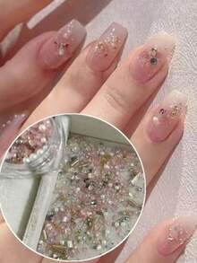 1盒全新美甲配件，包括水晶碎石、美人鱼珠子、混合材料、美甲用品、猴子装饰、Y2K美甲配件、组件、配件、美甲产品、Y2K - 彩色 - 查看 4