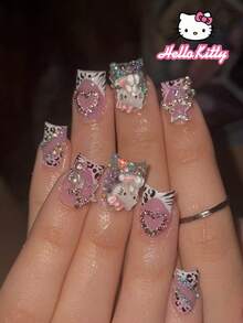 SANRIO 24片装短方形3D亮片牛仔印花豹纹法式美甲贴纸，包含可爱的3D装饰、水钻、心形钻石和蝴蝶结设计，完美适配亚克力假指甲，附赠1瓶胶水和1把指甲锉，适合女性日常及派对使用。 - 查看 2