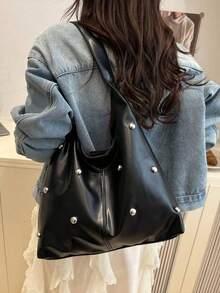 Túi xách tay thời trang dáng suông màu trơn mờ 2025, túi đeo vai cỡ lớn tiện dụng, kiểu dáng punk đinh tán. - màu đen - Xem 4