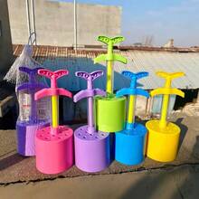 沙箱工具套装，包括蜂窝煤球、沙铲、水桶、户外雪夹 - 彩色 - 查看 2