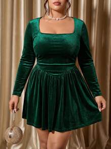 Voworia Vestido elegante de manga larga con cuello cuadrado, volantes en el bajo y unicolor para mujer de talla grande - Verde Oscuro - Ver 1