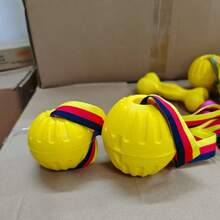 1个耐用狗狗玩具球，带绳宠物咀嚼训练球，适合小型、中型和大型犬，互动投掷玩具，防吞咽安全设计，互动狗狗训练玩具球。 - 彩色 - 查看 4