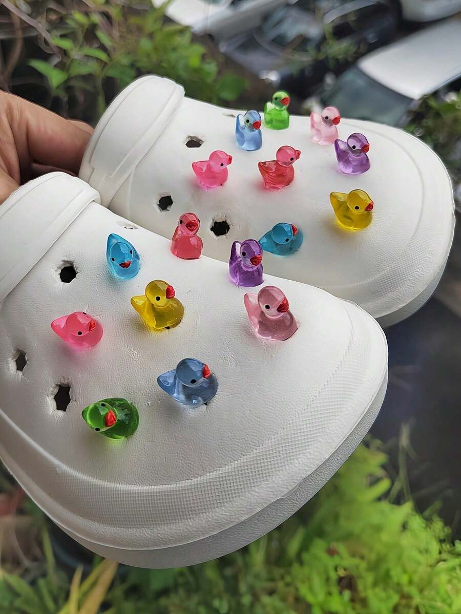 Bộ 16 phụ kiện trang trí giày hình vịt phát sáng trong bóng tối, thích hợp cho guốc rỗng, dép đi biển, dép xỏ ngón. - Nhiều màu - Xem 1