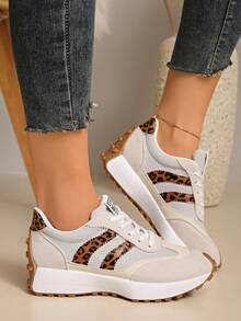 Women's Beige Retro Thick-Soled Luxury Fashion Versatile Sneakers, Suede-Like Fabric Patchwork, Casual Thick-Sole, Fashionable Comfortable Vacation Style Non-Slip Soft Bottom Casual Sneakers - Beige - View 3