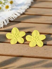 A Pair Of Ear Studs With Colorful Flowers In The Spring And Summer Vacation Style, Suitable For Ladies To Wear During Vacations And Music Festivals - Multicolor - View 15