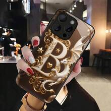 Funda protectora de vidrio premium a prueba de golpes con diseño de letra B de patrón dorado Feilong compatible con  17ProMax/17Pro/17, 16ProMax/16Pro/16Plus, 16/15/15pro/15Plus/15promax,  14/14pro/14Plus/14promax,  13/13pro/13promax,  12/12pro/12promax,  11, 7, 8, X, XS - Colores mixtos - Ver 7