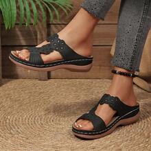 Plus Size Women Rhinestone Flower Flat Platform Slip-On Sandals, Thick Sole Open Toe Hollow Peep Toe Shoes - Black - View 5