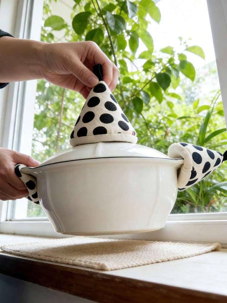 1只耐热手套，微波炉烤锅盖把手加厚隔热耳罩 - 黑與白 - 查看 6