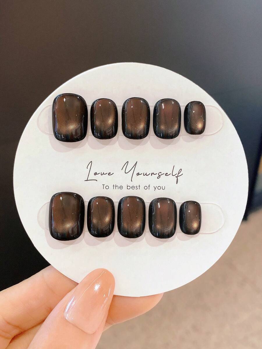 10片手工制作黑色美甲贴片，情人节美甲，新年美甲，美甲用品，按压式美甲贴片，秋冬美甲，椭圆形美甲，秋季美甲，按压式美甲贴片，短款按压式美甲贴片，假指甲，短指甲，亚克力按压式美甲贴片，手工按压式美甲贴片，可拆卸可重复使用