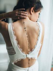 2 Sheets Sexy Line Style Body Art Back Waist Spine Painting Temporary Tattoo Stickers, Moon, Heart And Geometric Patterns.Waterproof Fake Tattoos,Lasting 2-5 Days,Can Be Applied To The Arms, Neck, Waist, Spine, And Legs. Perfect For Festivals, Weddings, Vacations, Party Gifts, Music Festivals, And Body Decoration. - Black - View 5