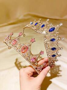 金色皇冠套装（2件套），设计精美，镶嵌蓝色和粉色水晶，奢华新娘婚纱礼服 - 彩色 - 查看 4