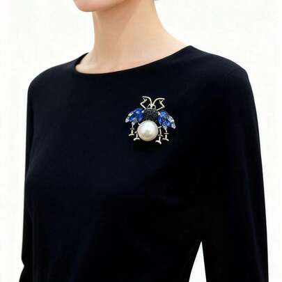 1枚时尚创意水钻蜜蜂珍珠合金胸针，百搭高端配饰，可搭配服装、包包、日常服饰