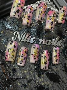 10片装方形亚克力美甲套装，粉色猫眼美甲，粉黄紫扎染，手绘豹纹图案全覆盖美甲贴片，Y2K风格美甲套装，适合女性和女孩参加派对、聚会、庆典和日常使用（包含：一片果冻胶和一条摩擦条）美甲用品 - 粉色 - 查看 5