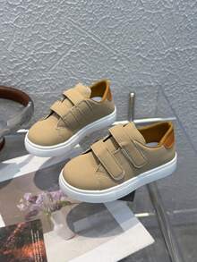 1双儿童PU皮时尚轻便舒适小女孩鞋，春秋季刺绣白色低帮运动鞋 - 卡其色 - 查看 2