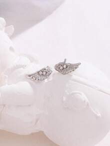 1对时尚银色锆石翅膀耳钉和心形十字架耳钉，奢华闪亮水晶几何耳夹首饰，女士礼物