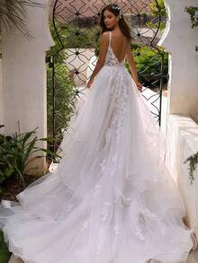 Elegant Sexy A Line V Neck Backless Lace Appliqué Tulle Formal Wedding Dress Registry Office Dresses Bridal Dress,Evening Party Dress Birthday Party Dress Country Wedding,Romantic Church Ceremony Wedding Dress,Suitable For Wedding,Dating,Party,Singles' Party,Vacation,Formal Occasions,Dinner Dress,Prom Dress,Homecoming Dess,Cocktail Party,Wedding Guest Dress,Graduation - Blanco - Ver 2