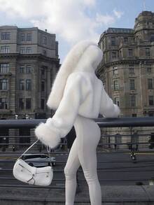Soft And Thick Plush Women's Short Fur Coat, Elegant And Fashion Women's Hooded Cardigan With Long Sleeves Jacket - 白色 - 查看 3