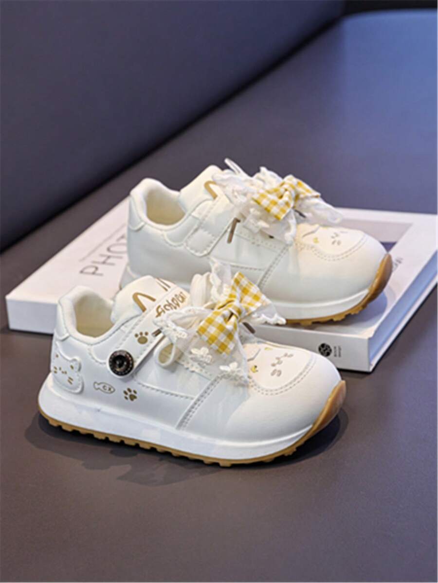女童休闲白色运动鞋，2026春季新款中大码儿童防滑软底猫咪运动鞋，儿童滑板鞋 - 米色 - 查看 1