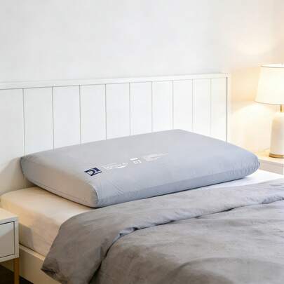 记忆棉颈枕，慢回弹记忆棉枕，零压力记忆棉枕